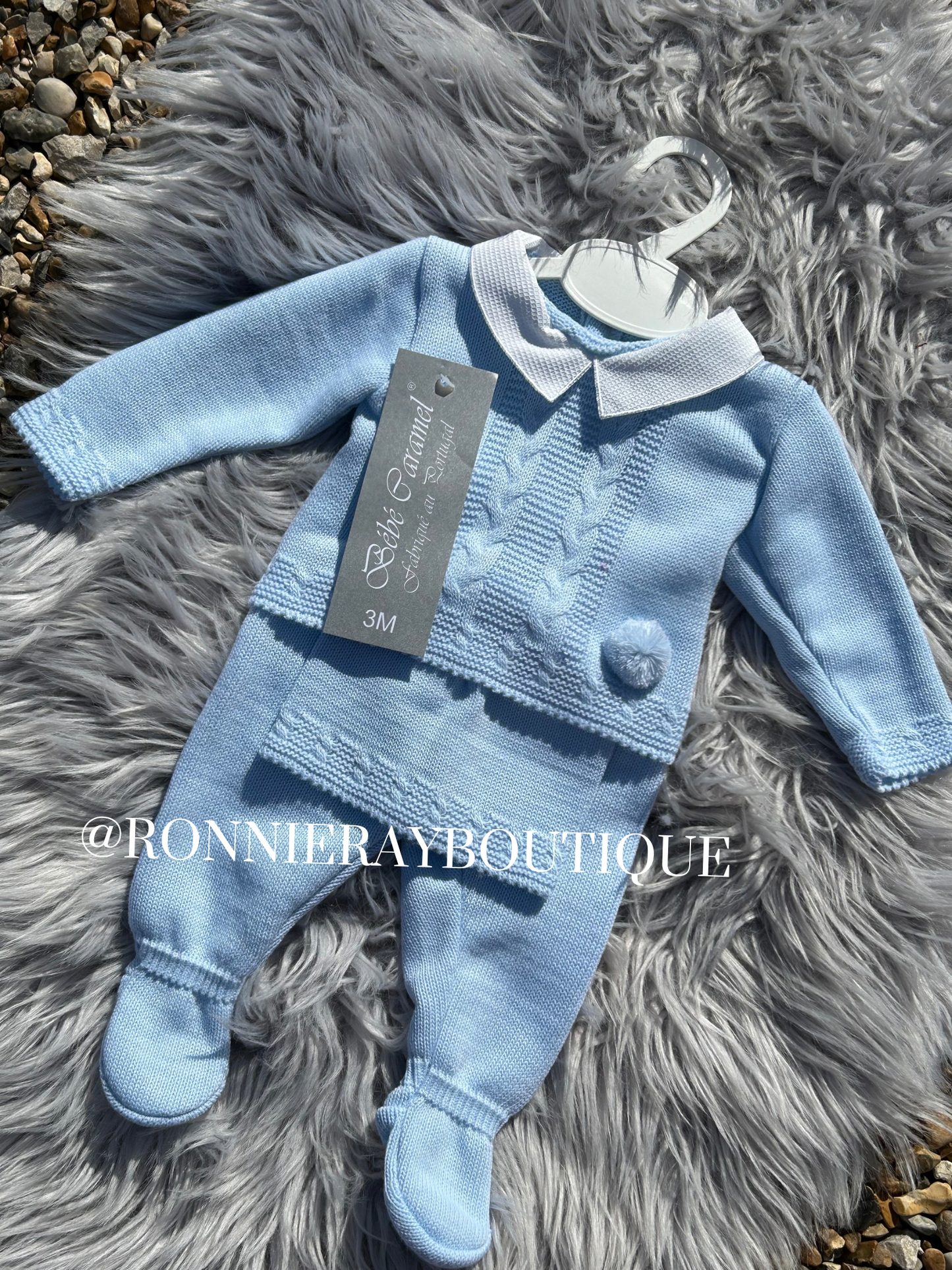 Blue knitted set